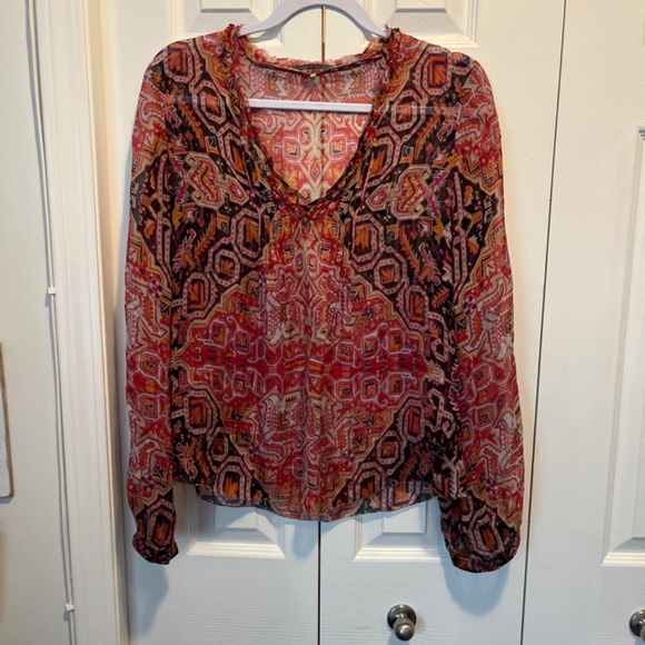 Elie Tahari 100% silk size S top - Picture 3 of 12